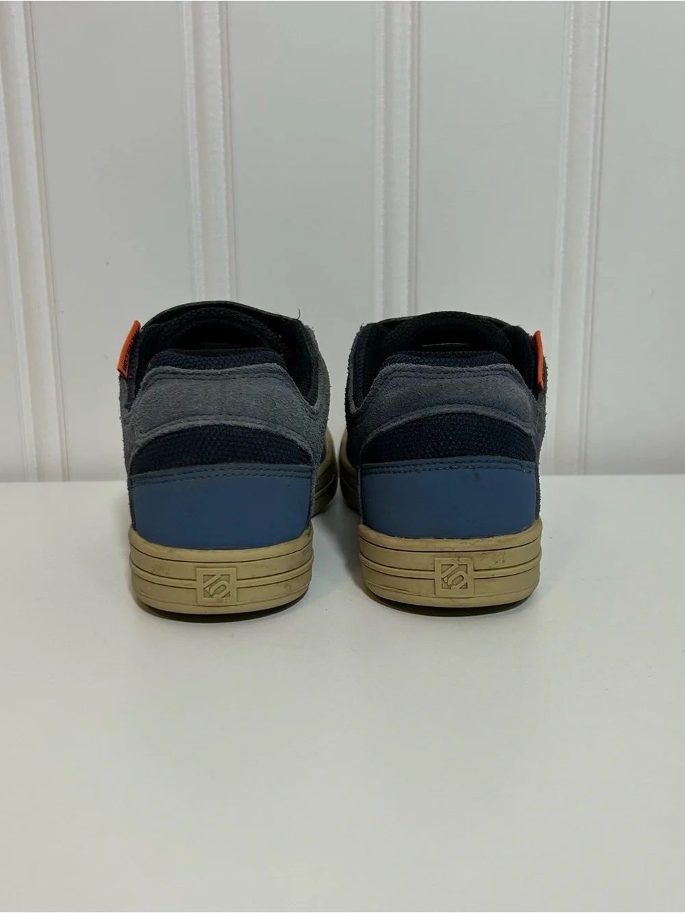 adidas five ten free rider Kids Navy and Orange Velcro Sneakers